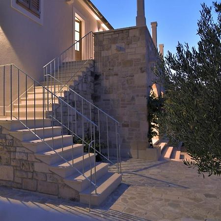 Villa Aries 苏佩塔尔 外观 照片